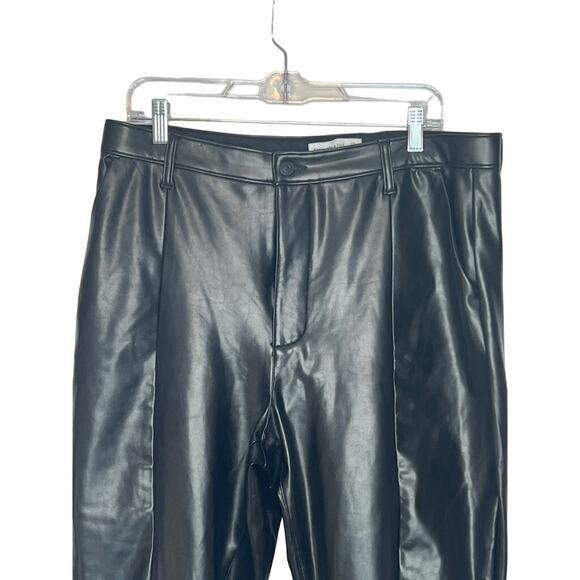 NWT Abercrombie & Fitch Black Ultra High Rise Faux Leather Straight Pants 16 - Picture 3 of 12